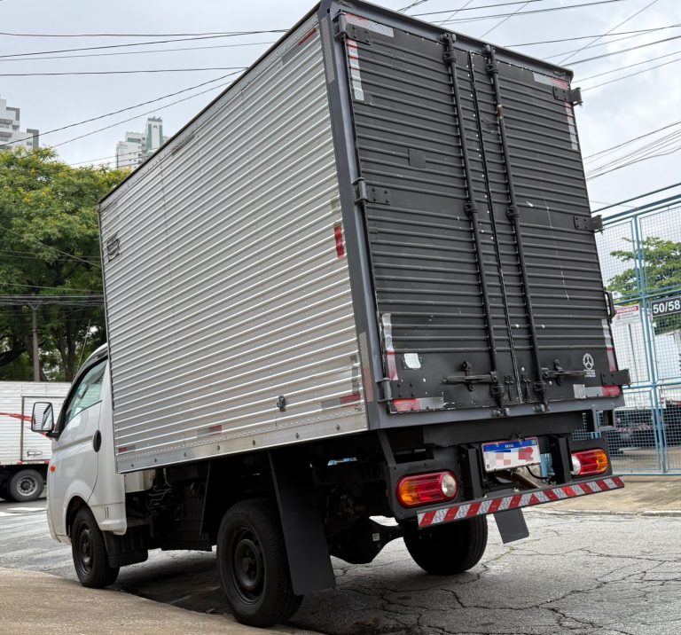 HYUNDAI – HR