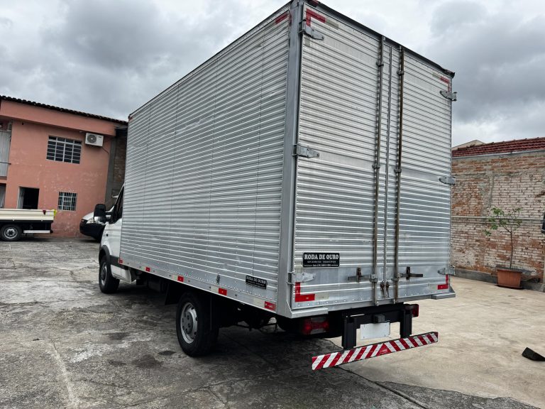 IVECO DAILY 35s14 CS BAÚ