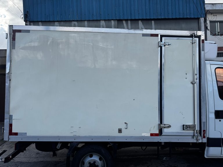IVECO DAILY 35s14 – BAÚ REFRIGERADO