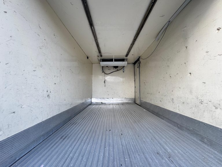 IVECO DAILY 35s14 – BAÚ REFRIGERADO