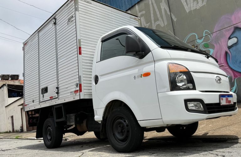 HYUNDAI – HR