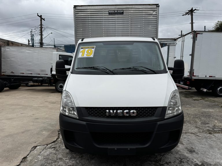 IVECO DAILY 35s14 CS BAÚ