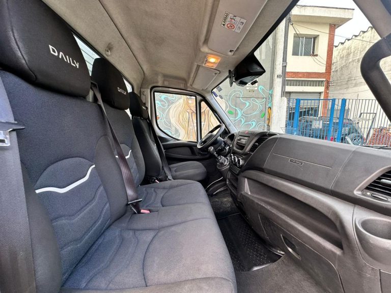 IVECO DAILY 35-150 CS – BAÚ REFRIGERADO