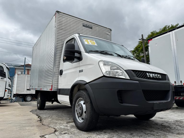IVECO DAILY 35s14 CS BAÚ