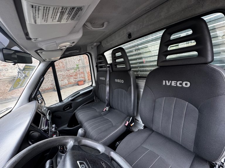 IVECO DAILY 35s14 CS BAÚ