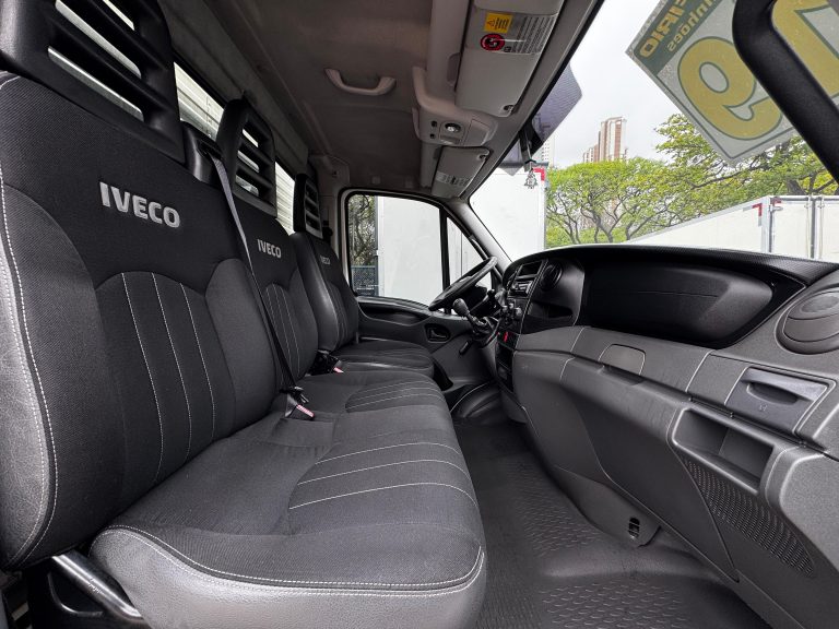 IVECO DAILY 35s14 CS BAÚ