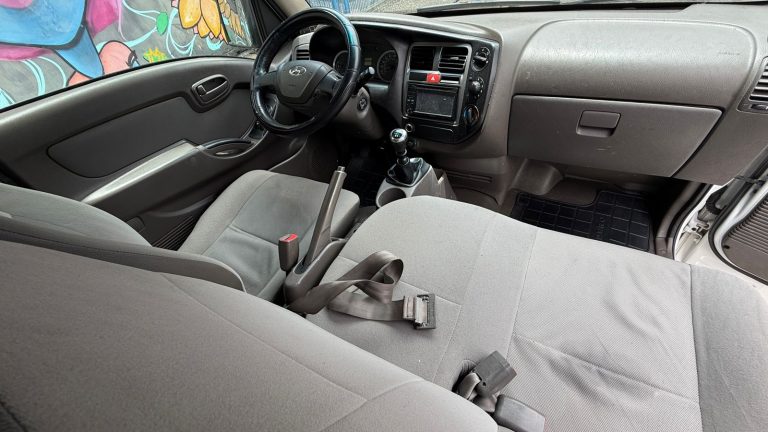 HYUNDAI – HR