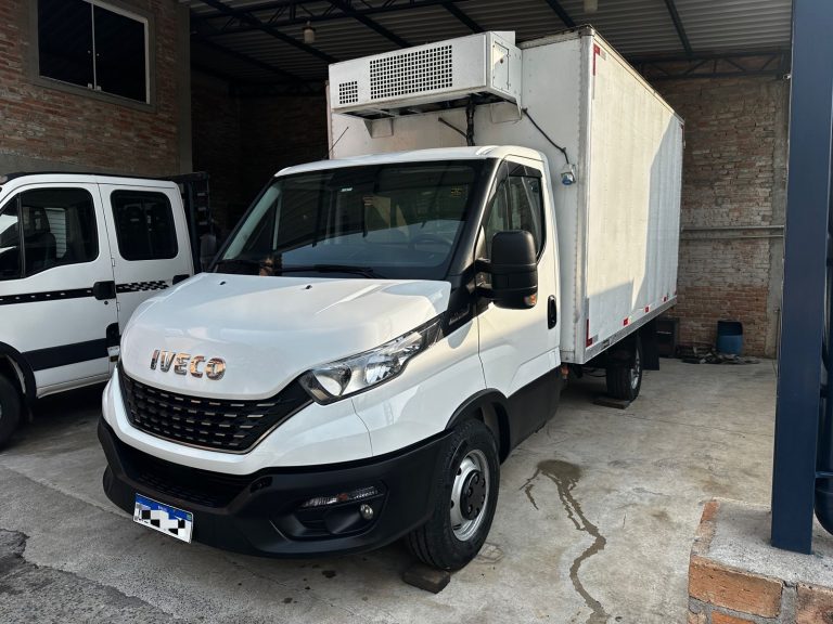 IVECO DAILY 35-150 CS – BAÚ REFRIGERADO