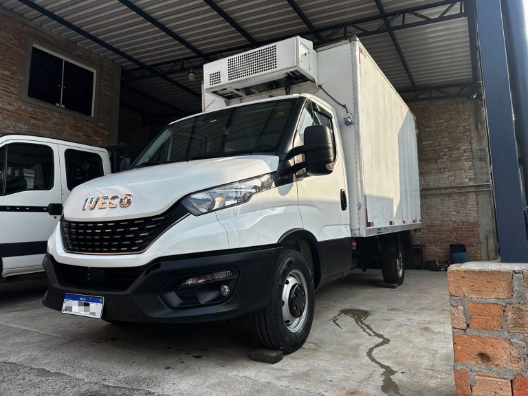 IVECO DAILY 35-150 CS – BAÚ REFRIGERADO