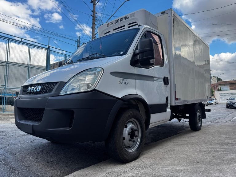 IVECO DAILY 35s14 – BAÚ REFRIGERADO