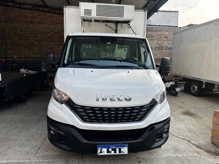 IVECO DAILY 35-150 CS – BAÚ REFRIGERADO
