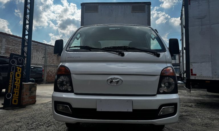 HYUNDAI – HR