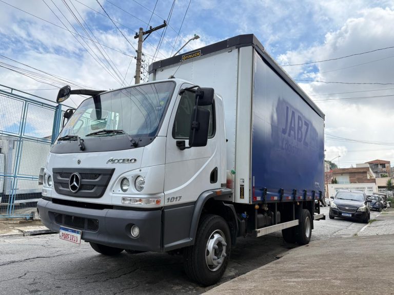 MB 1017 BAÚ SIDER