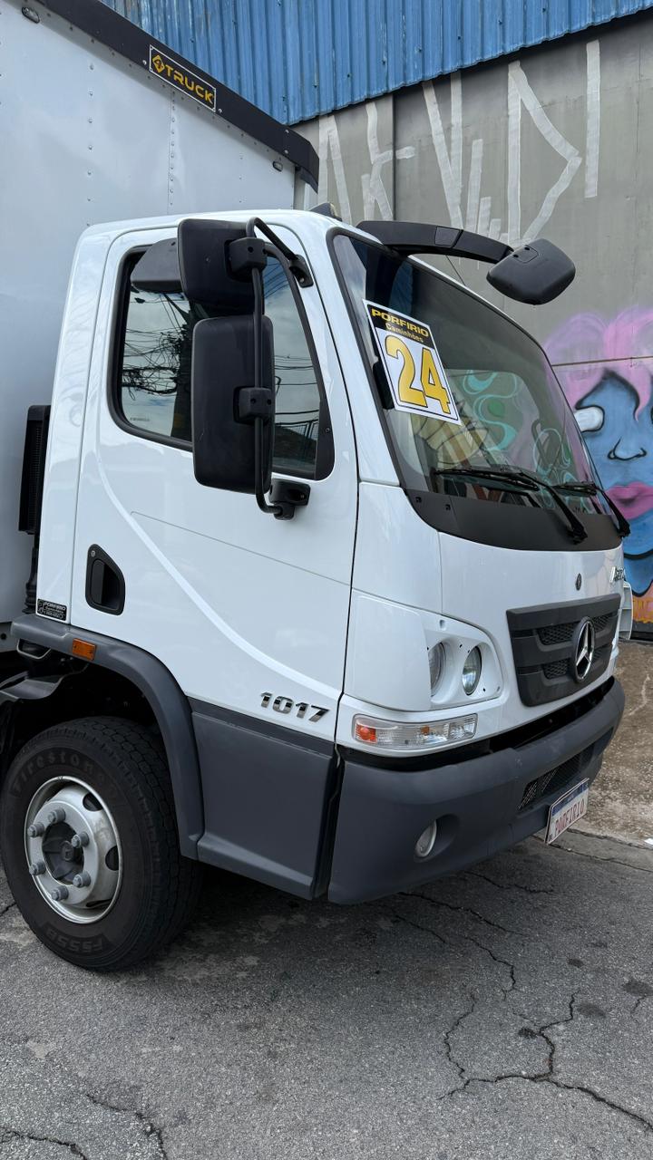 MB 1017 BAÚ SIDER