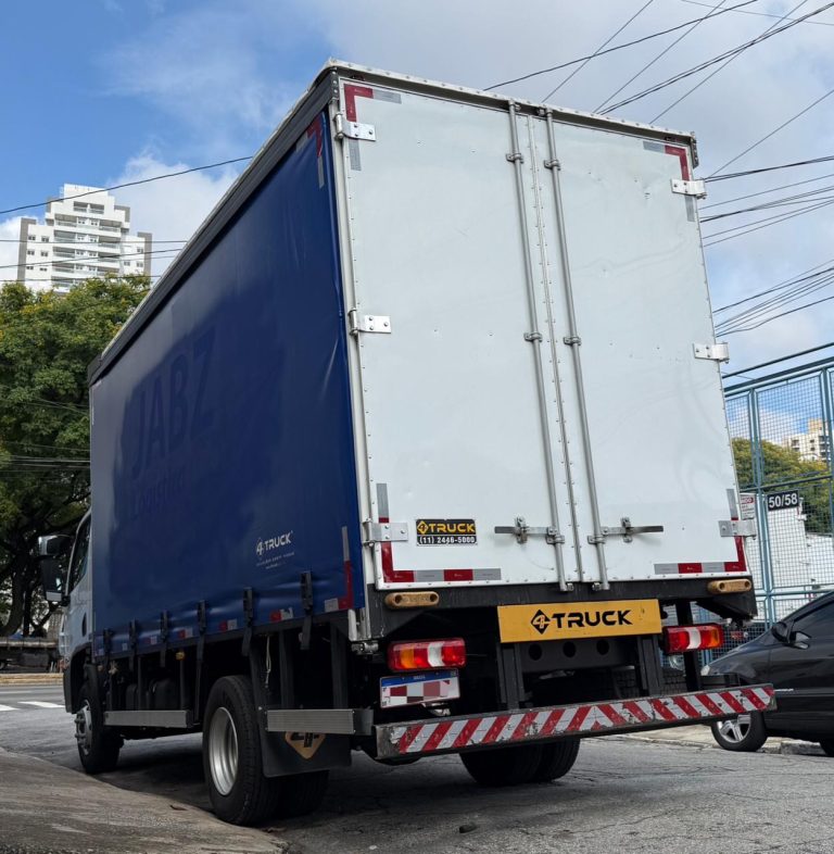 MB 1017 BAÚ SIDER