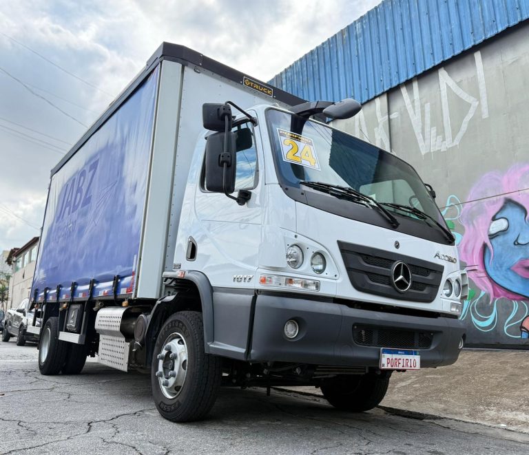 MB 1017 BAÚ SIDER
