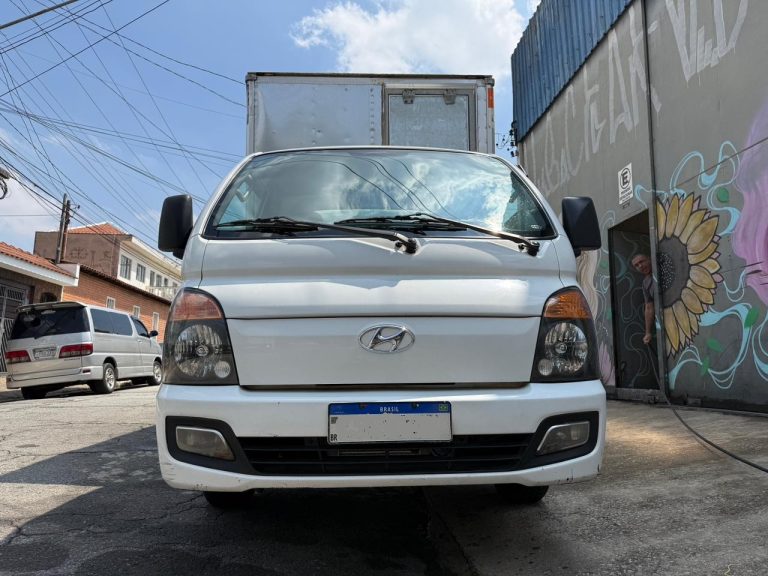 HYUNDAI HR