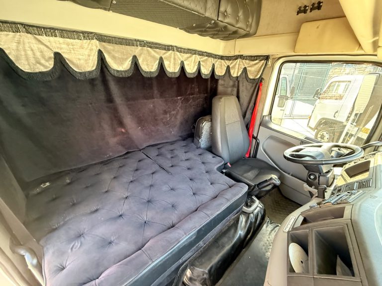 volkswagen 19-320 2009