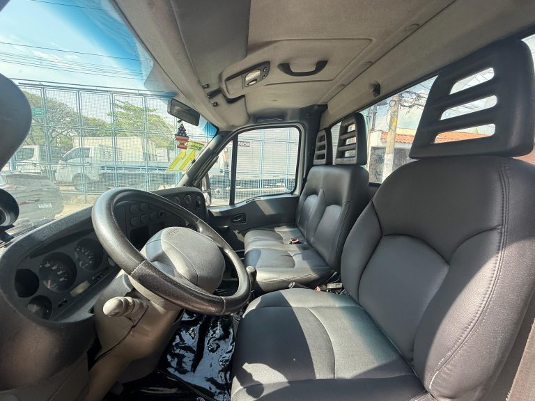 IVECO DAILY 35s14 2011