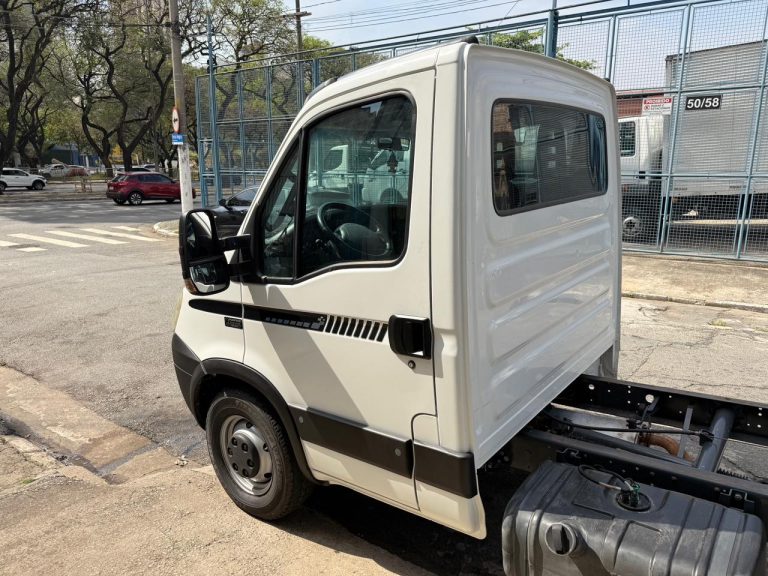 IVECO DAILY 35s14 2011